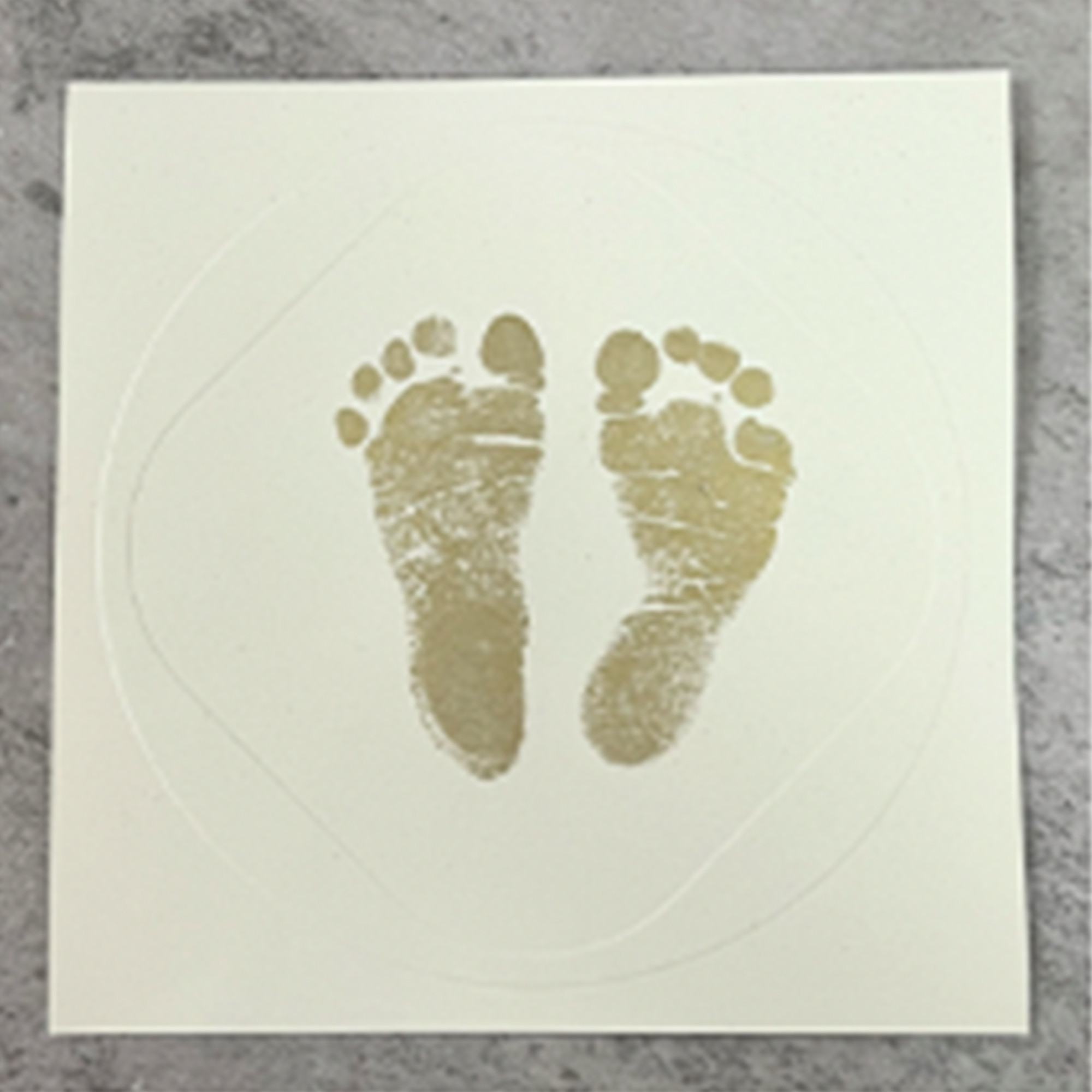 画質の悪い足形